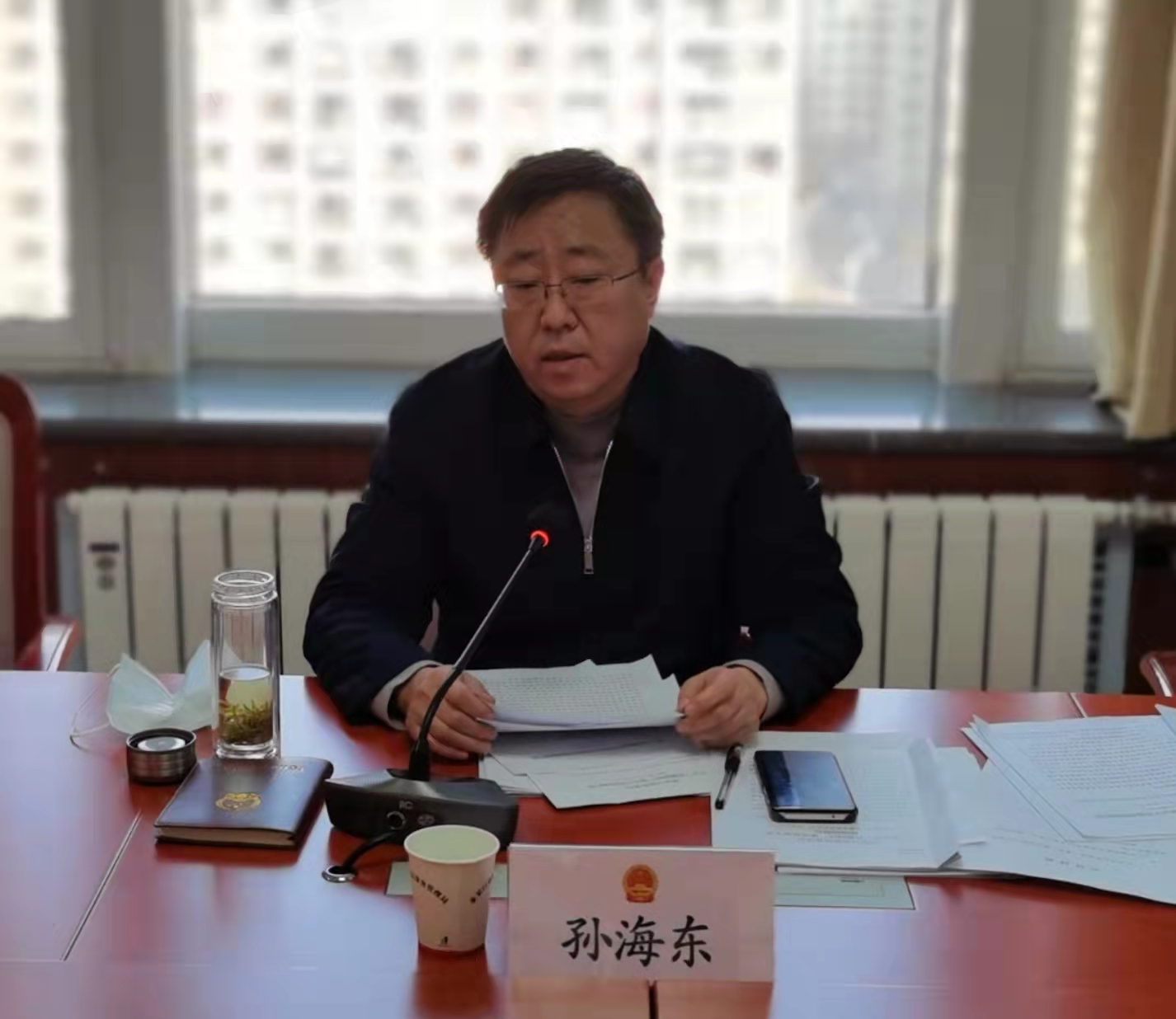 部门"首都两区"建设任务落实情况汇报并进行座谈交流后,孙海东指出